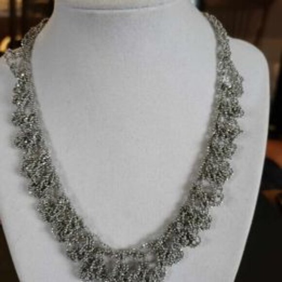 Beautiful Statement Vintage Microbead Lace Necklace - Picture 2 of 12